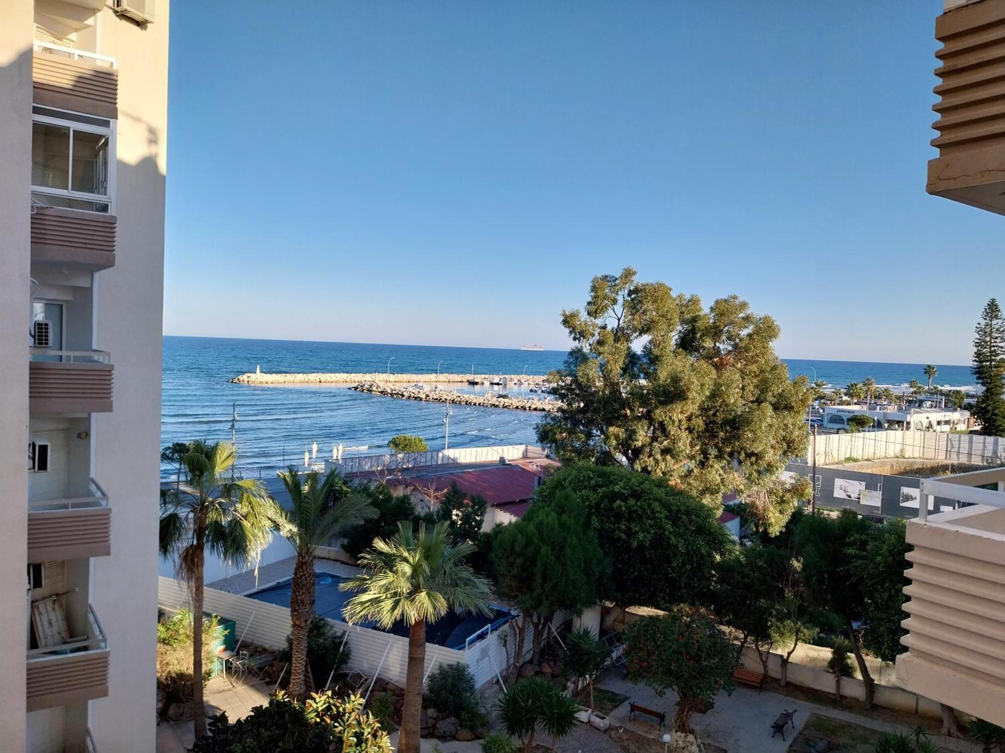 Mikis'S Seagate Studio Aprt. Larnaca Exterior foto